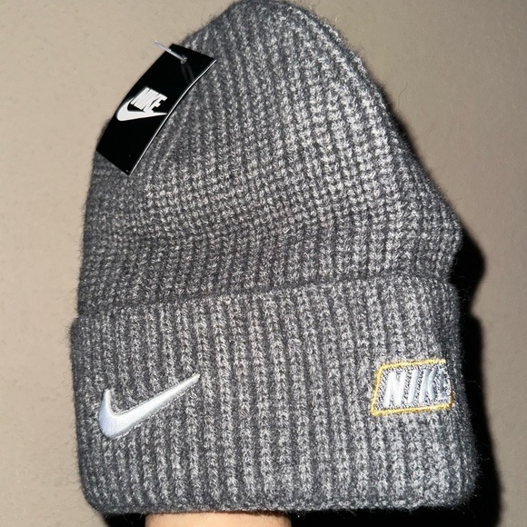 Nike Other - Light grey nike beanie